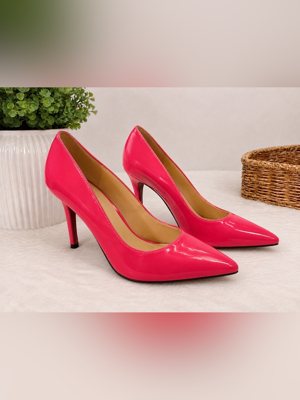 Guess Hot Pink Patent Pointed Toe Stiletto Pumps Heels Women’s Size 6.5